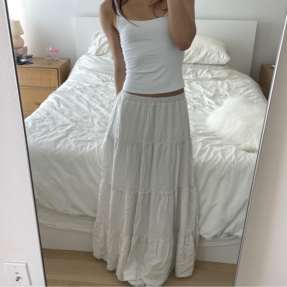 Brandy Melville white maxi skirt